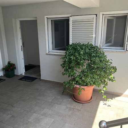 Apartmenthaus Suskovic Insel Krk Omisalj Luaran gambar