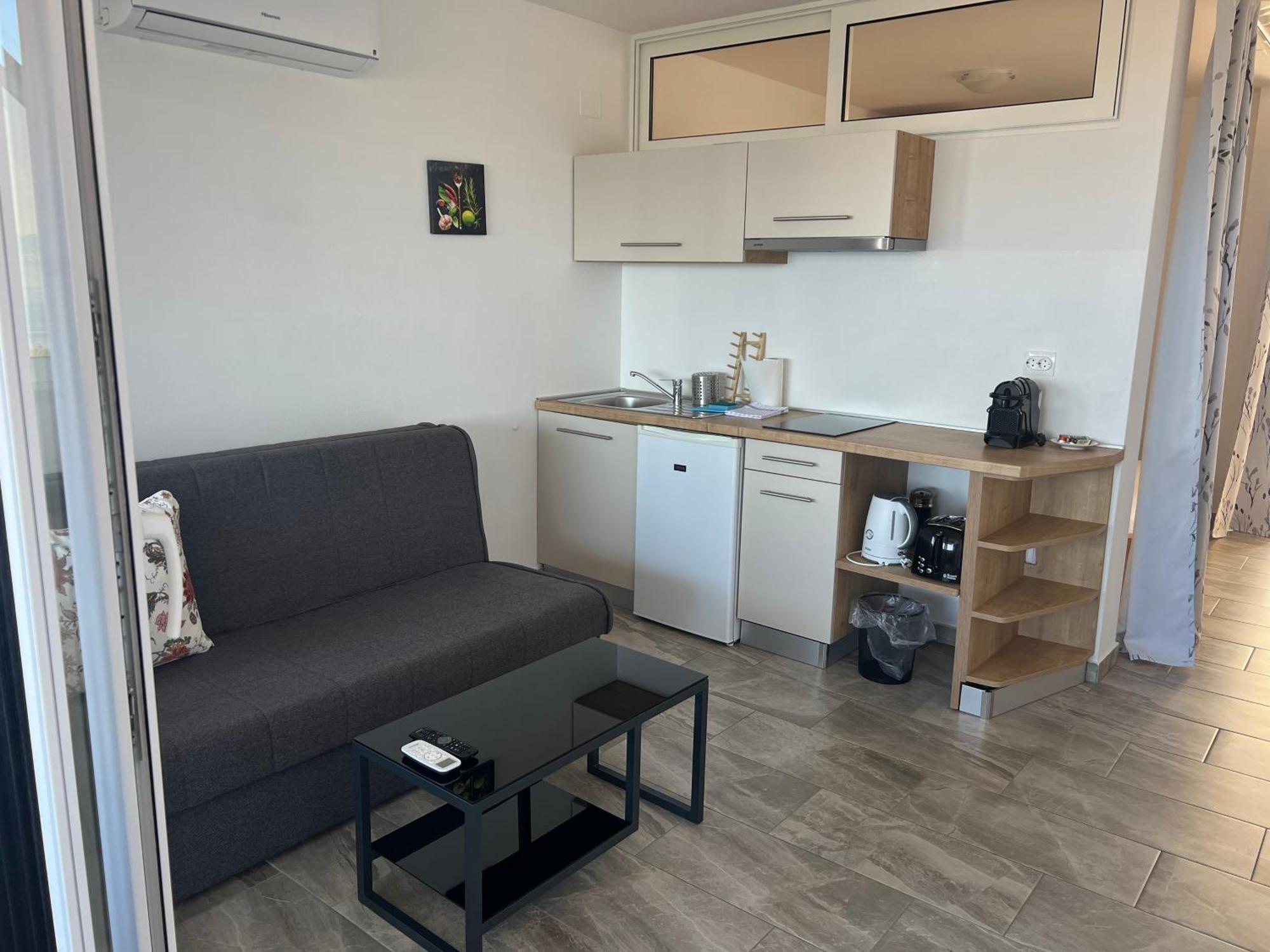 Apartmenthaus Suskovic Insel Krk Omisalj Luaran gambar